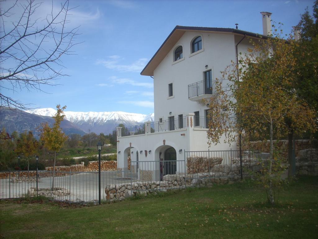 Locanda Dell'Asino D'Oro Villa Sulmona Ngoại thất bức ảnh