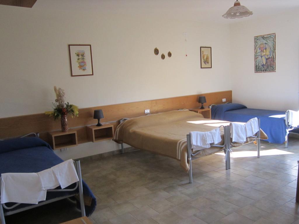 Locanda Dell'Asino D'Oro Villa Sulmona Phòng bức ảnh